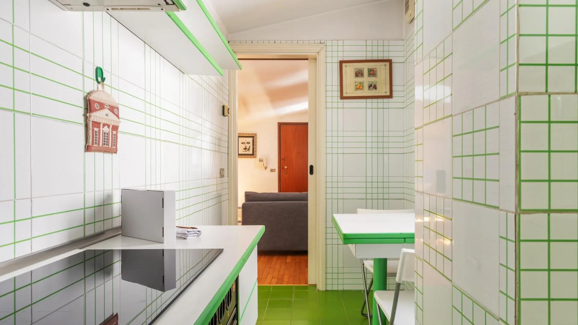 Elegante Bilocale Con Postazione Lavoro San Babila Lägenhet Milano Italien